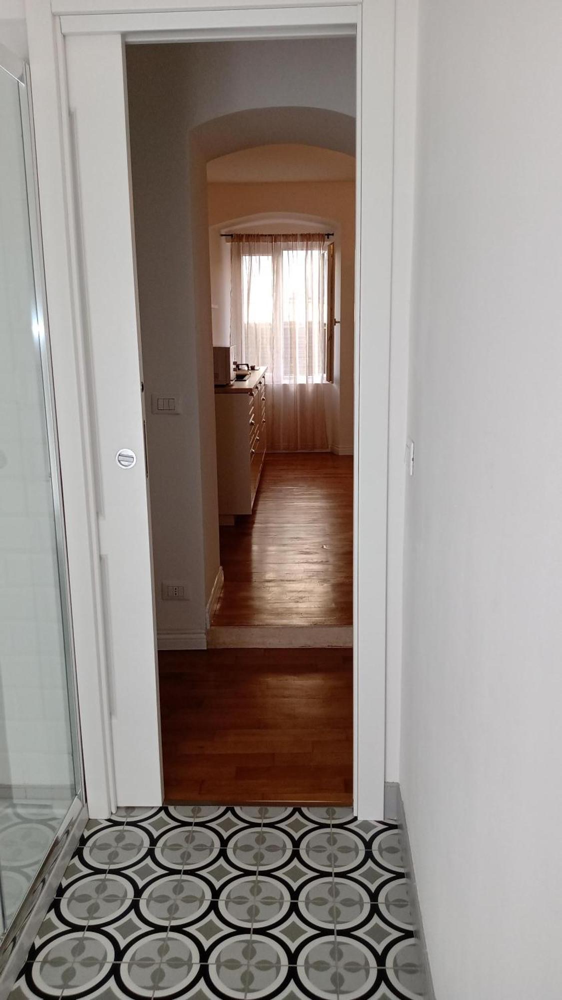 Casa Renova, Intero Appartamento, 2 Camere, Max 4 Ospiti, Trieste Zona Storica Exterior foto